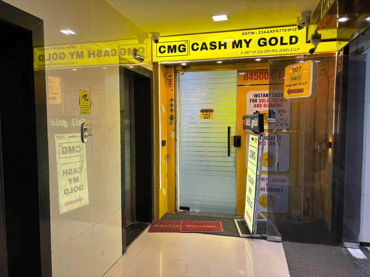 CMG gold buyers — gold bars, coins and diamonds valued for instant cash in Indore and Ahmedabad